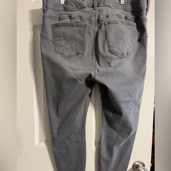 Torrid Super Soft Bombshell Jeans - Picture 2 of 5